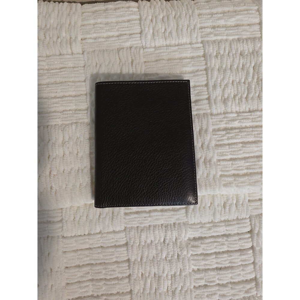 NWOT Levenger Leather Wallet